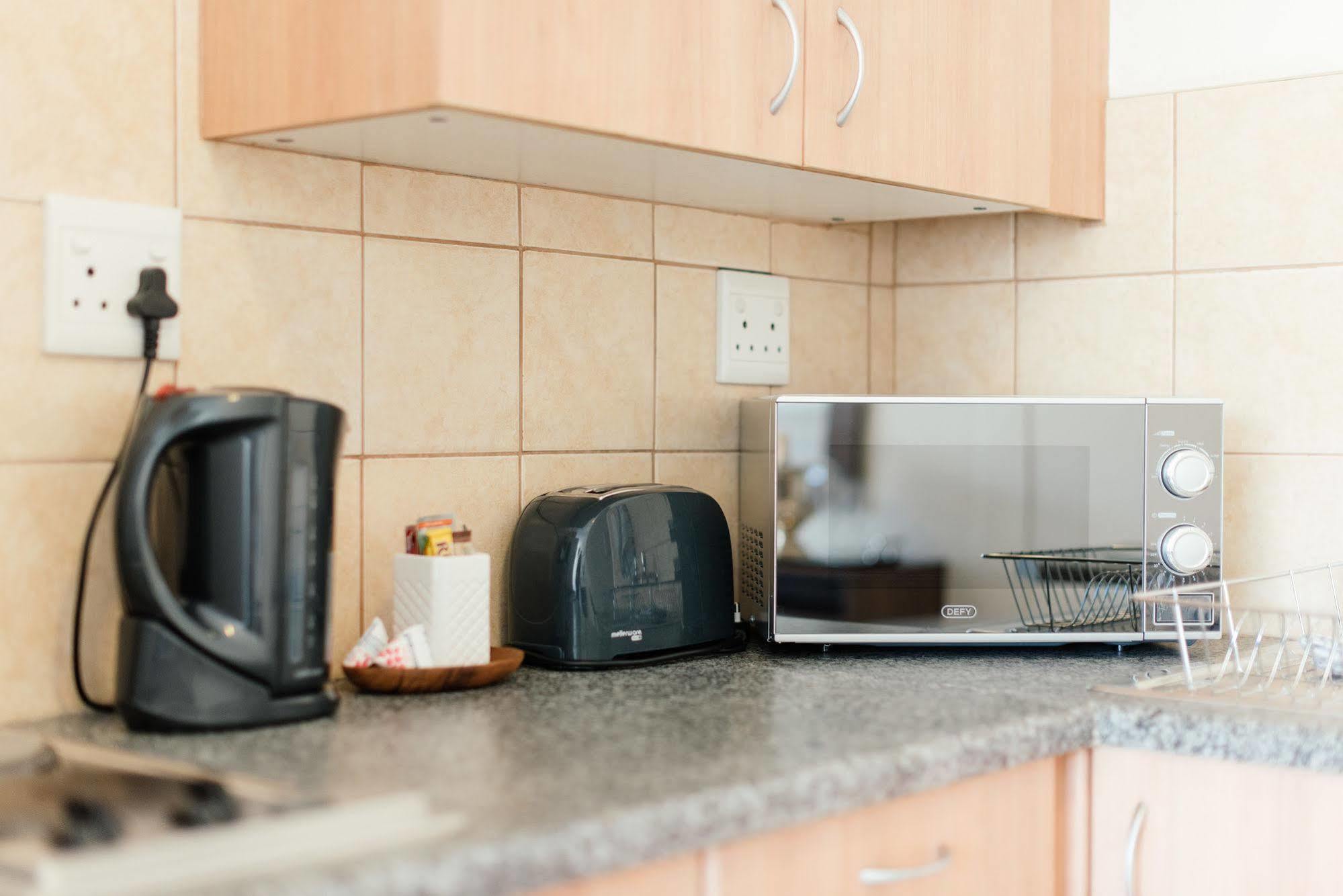 Mai Guest House Блумфонтейн Экстерьер фото